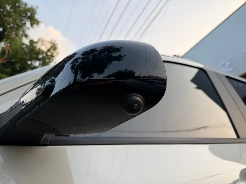 Wuling MINIEV — миниатюра 11