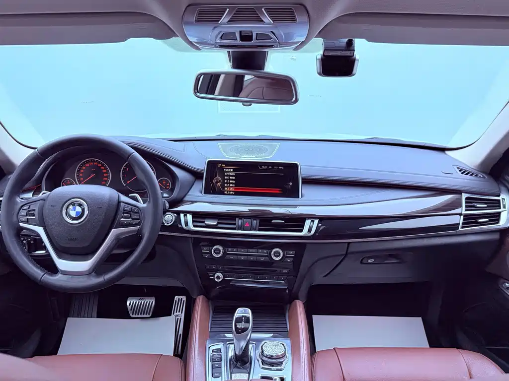 BMW X6 — миниатюра 19