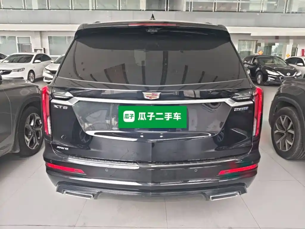 Cadillac XT6 2022 2.0T мест Luxury
