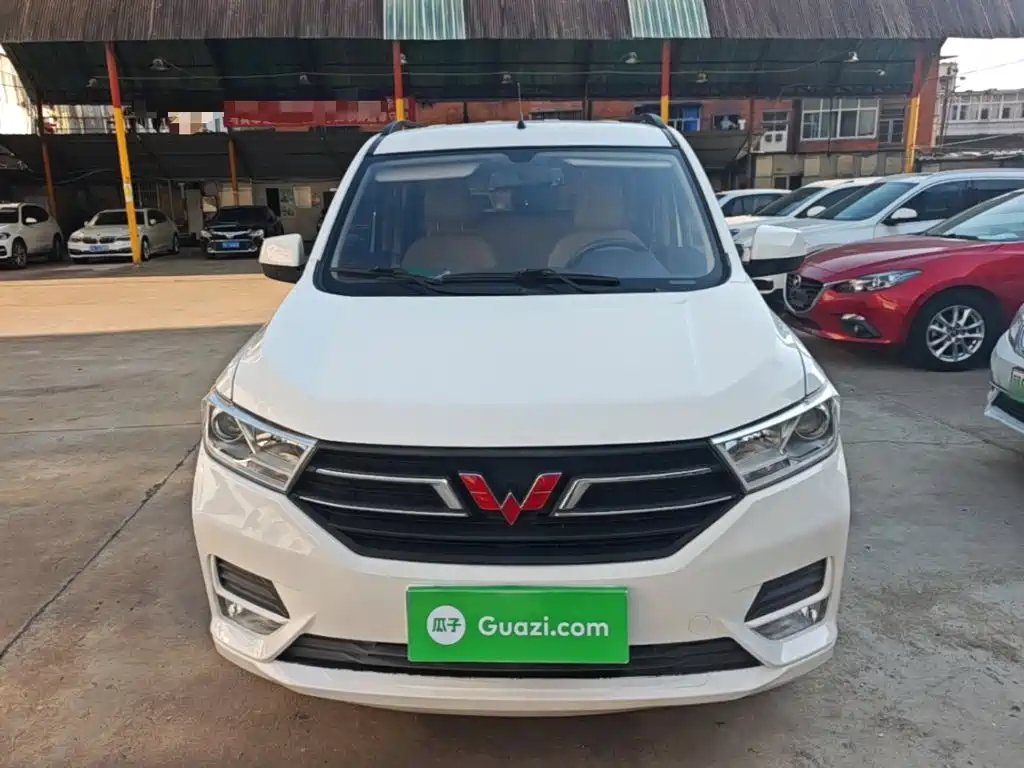 Wuling Hongguang — миниатюра 3
