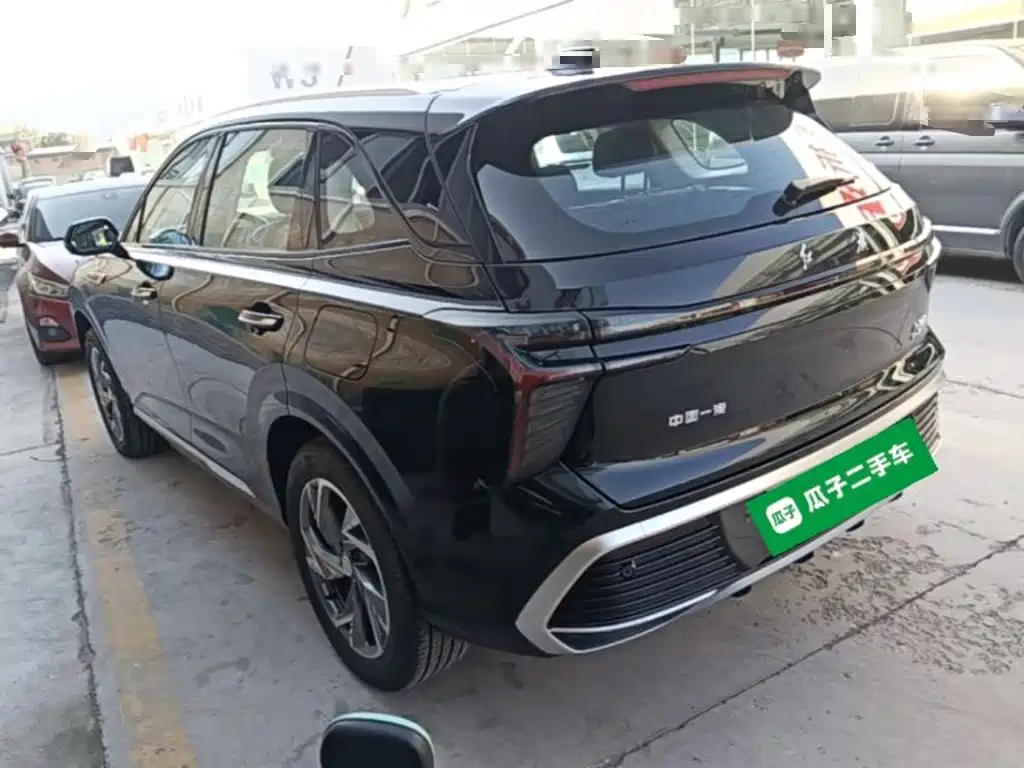 Hongqi Hongqi HS3 PHEV — миниатюра 5
