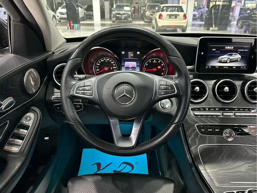 Mercedes-Benz C-Class — миниатюра 7