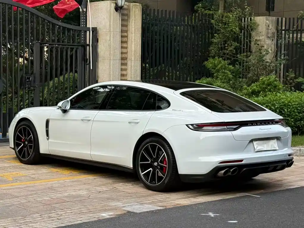 Porsche Panamera — миниатюра 4