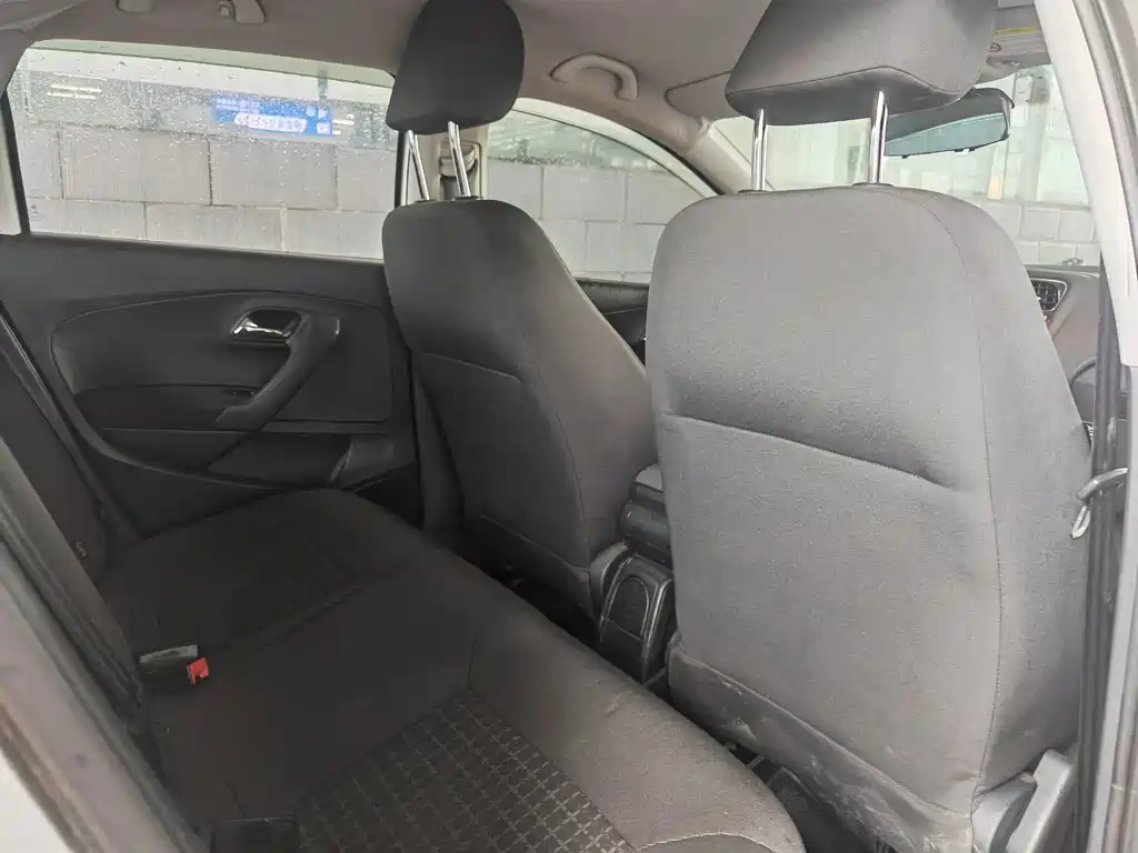 Volkswagen Polo — миниатюра 11