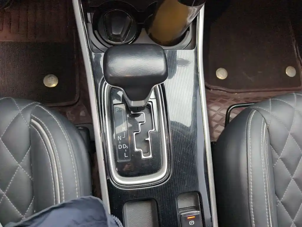 Mitsubishi Outlander — миниатюра 7
