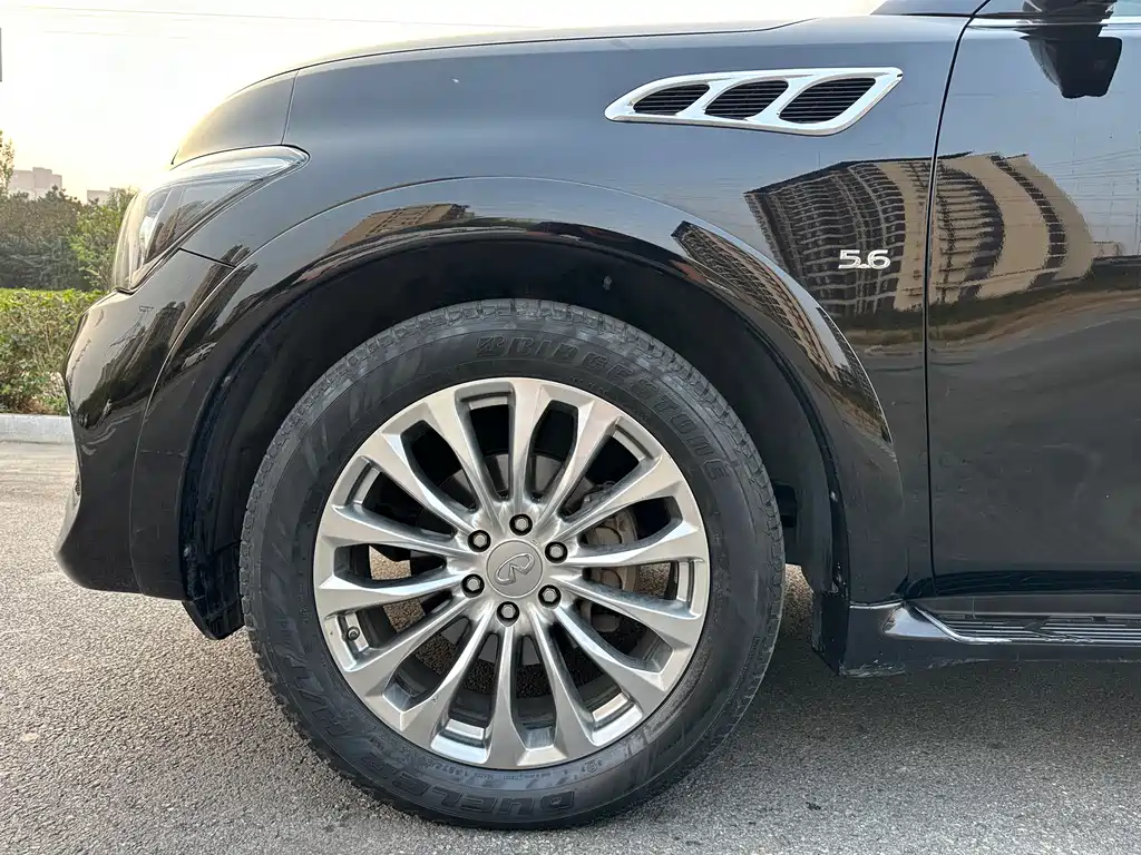 Infiniti QX80 — миниатюра 9