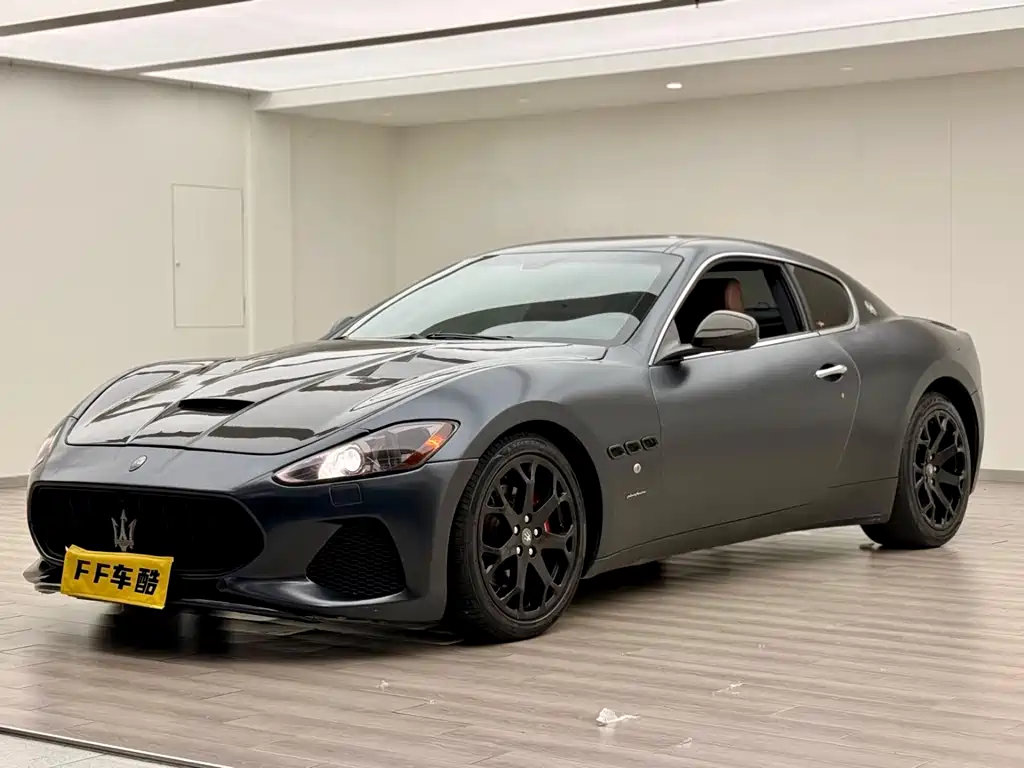 Maserati GranTurismo 2012