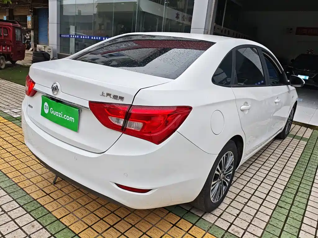 Buick Excelle — миниатюра 7
