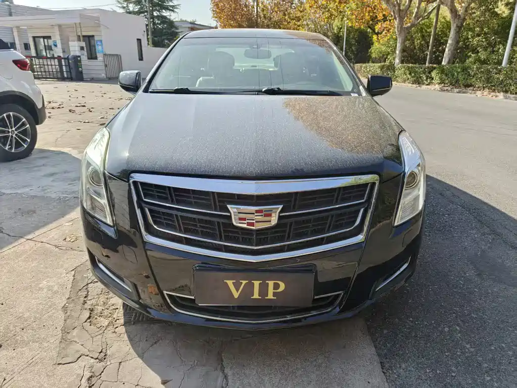 CADILLAC XTS