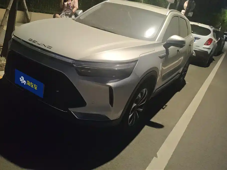 Купить BAIC X7