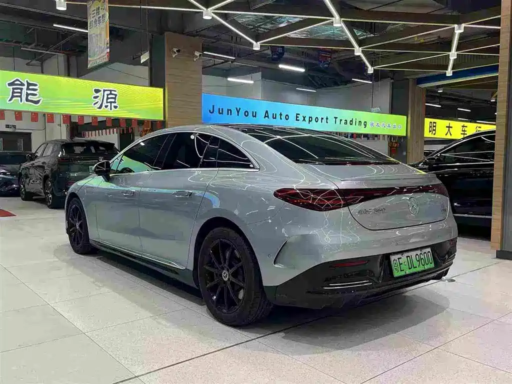 Mercedes-Benz EQE — миниатюра 12