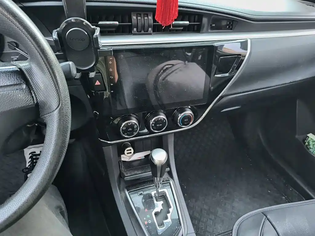 Toyota Corolla — миниатюра 14