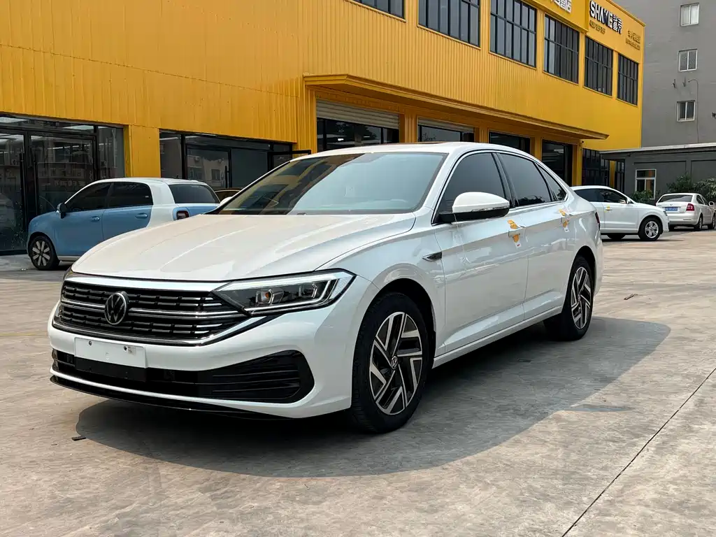 Volkswagen Sagitar 0