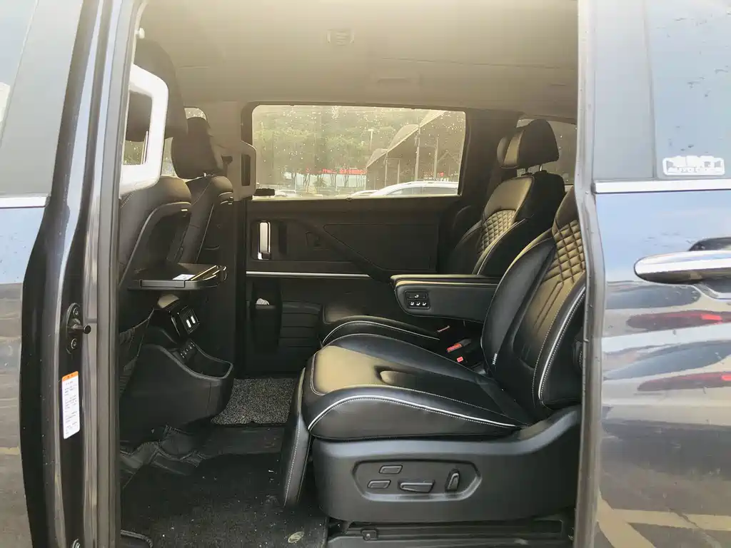 Hyundai Custo — миниатюра 11