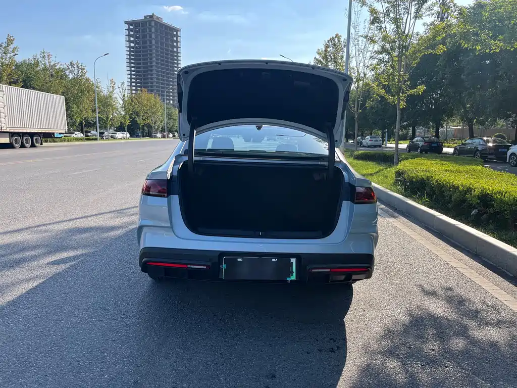 BYD Qin L — миниатюра 19