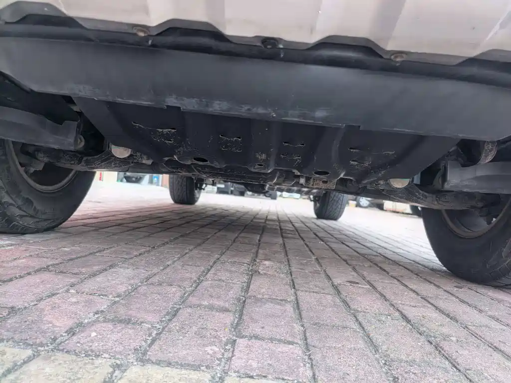 Ford Everest — миниатюра 18