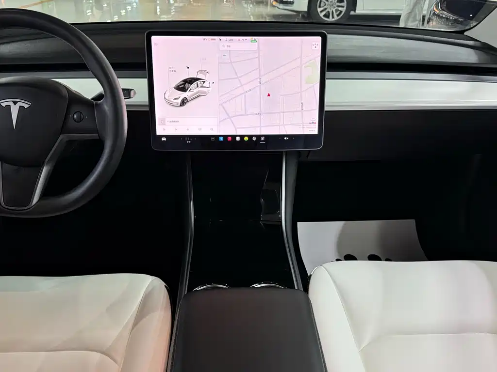 Tesla Model 3 — миниатюра 11