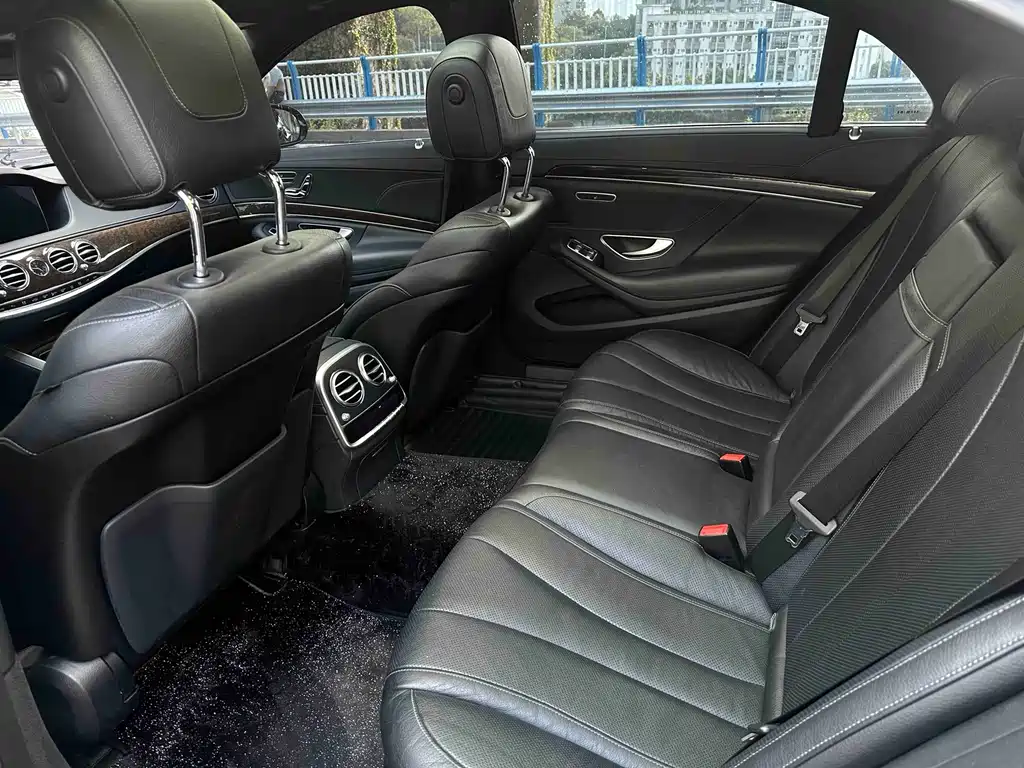 Mercedes-Benz S-Class — миниатюра 6
