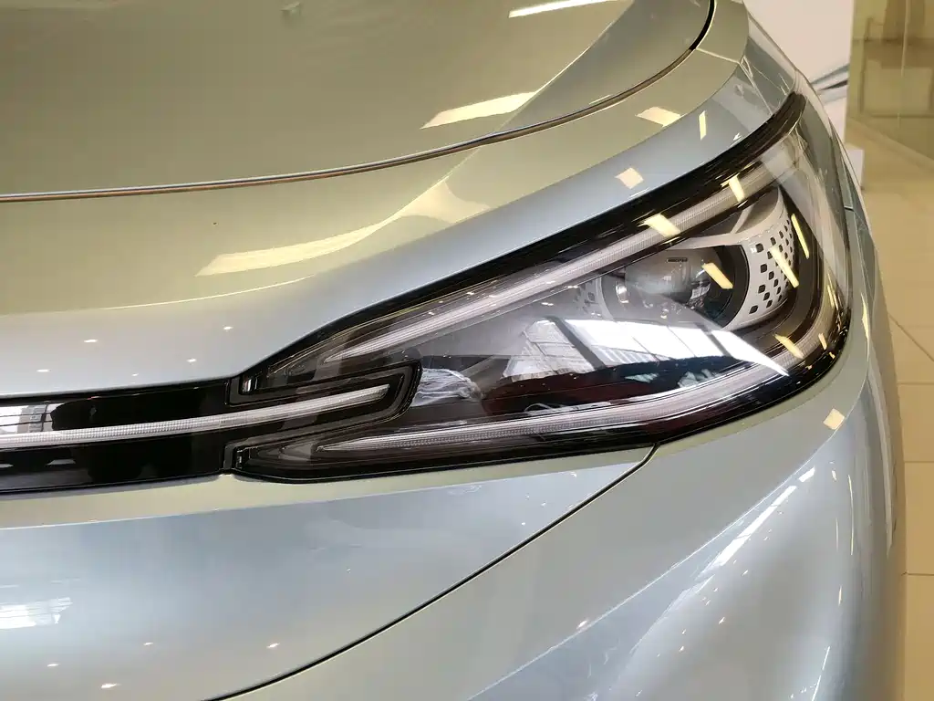 Volkswagen ID.4 X 2025 Smart