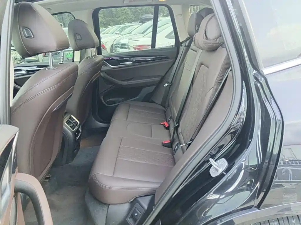 BMW X3 — миниатюра 17