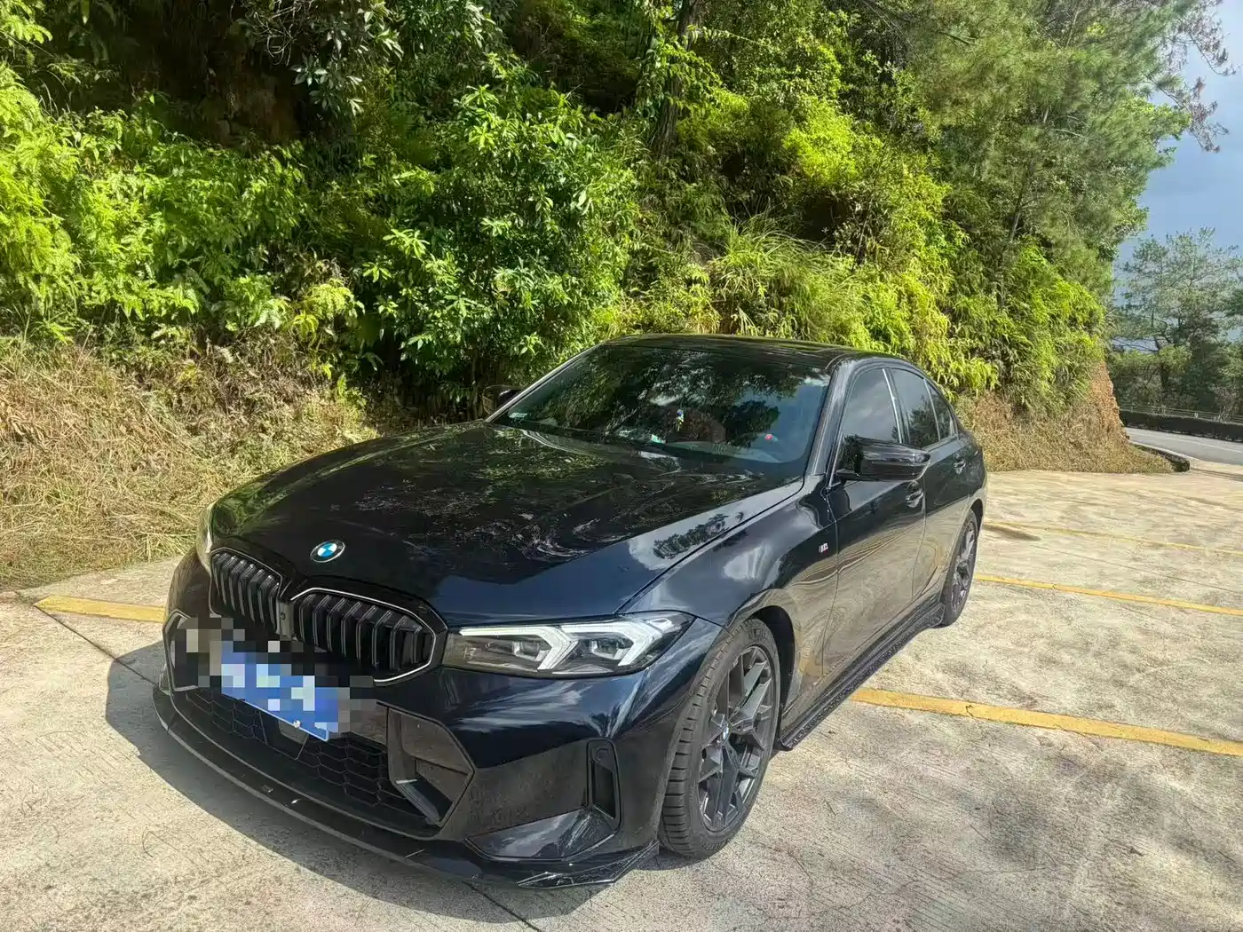 宝马3系 2025款 330i M运动曜夜套装 2025