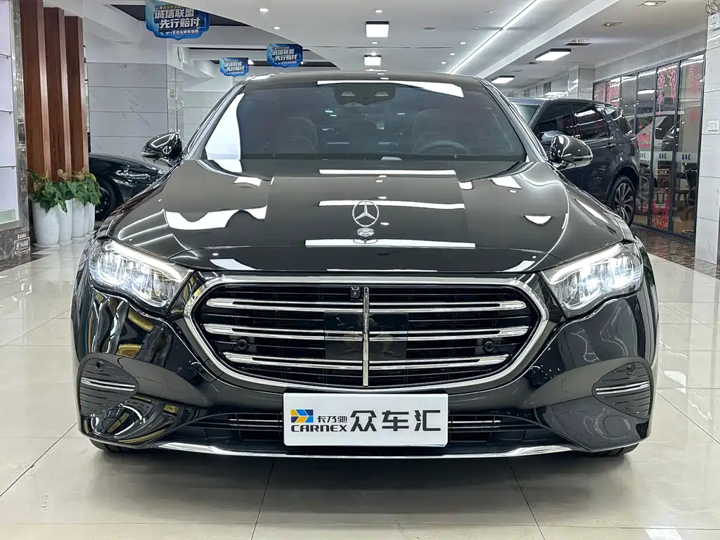 Mercedes-Benz E-Class — миниатюра 2