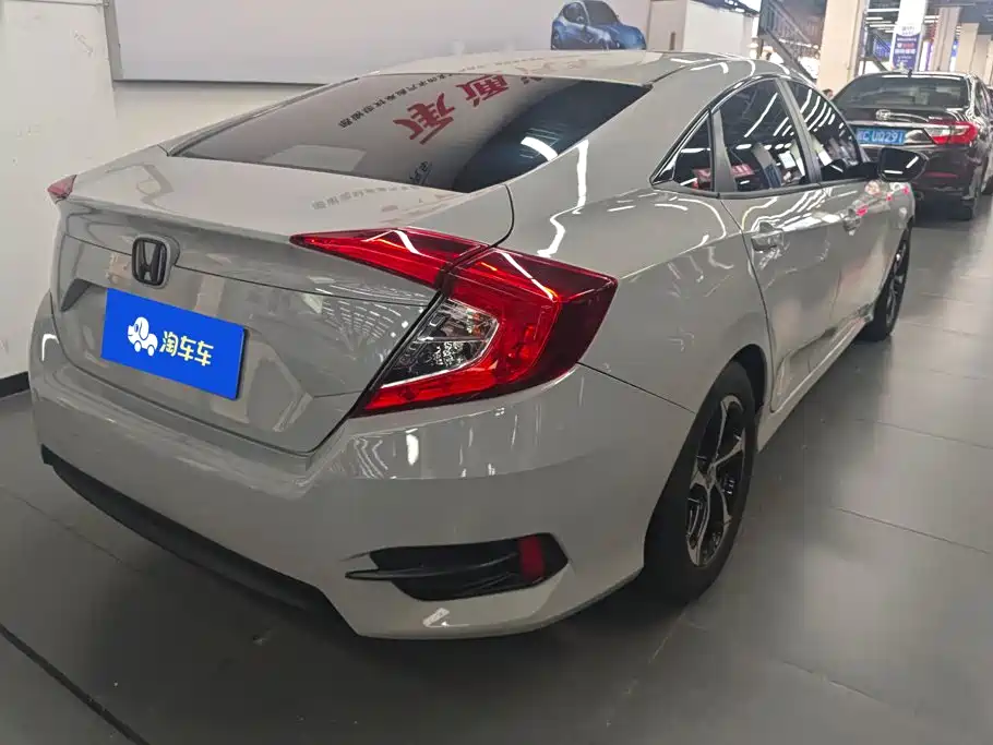 Honda Civic — миниатюра 3