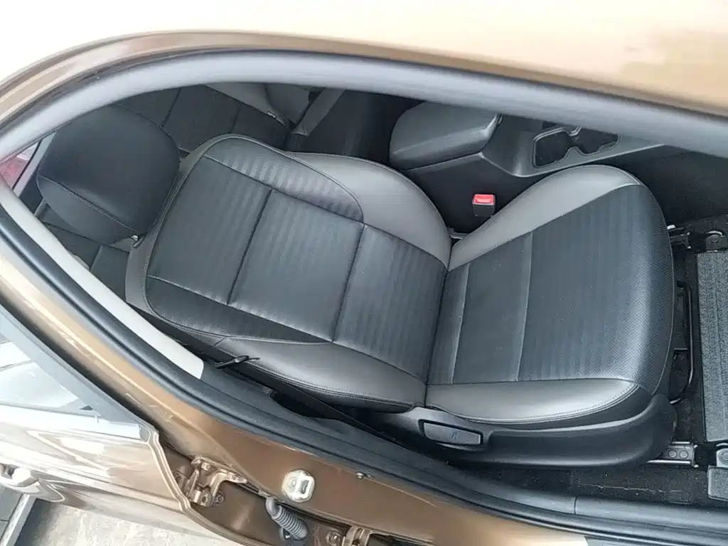 Kia Sportage — миниатюра 25