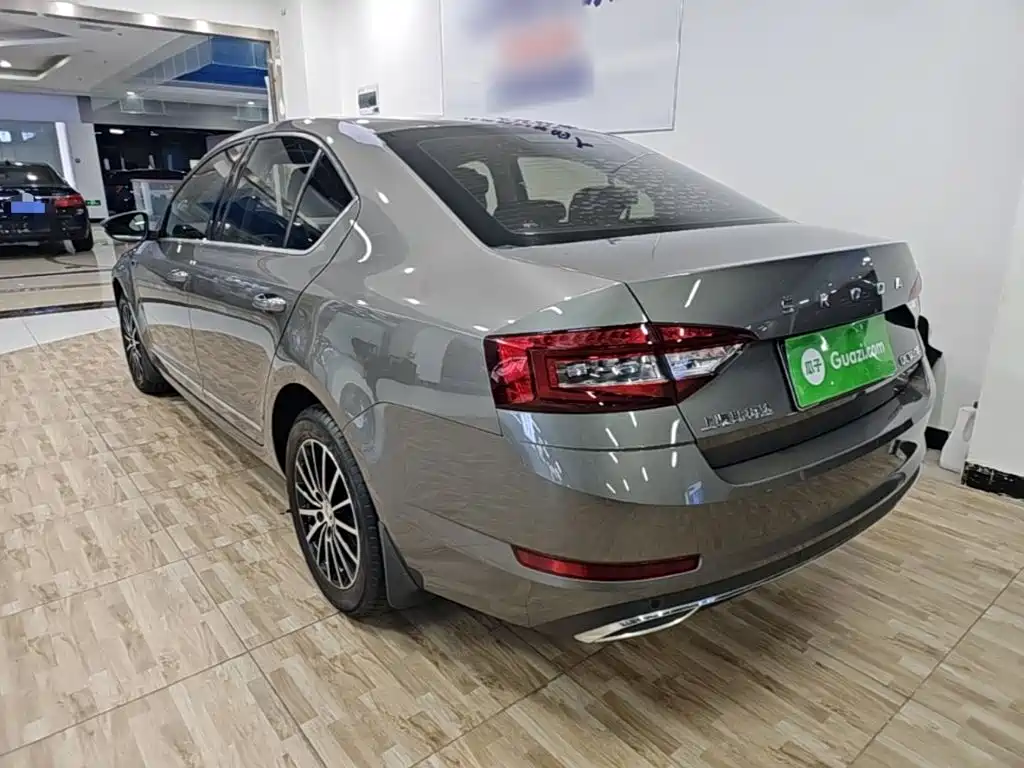 Skoda Octavia — миниатюра 5