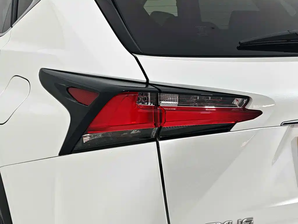 Lexus NX — миниатюра 19