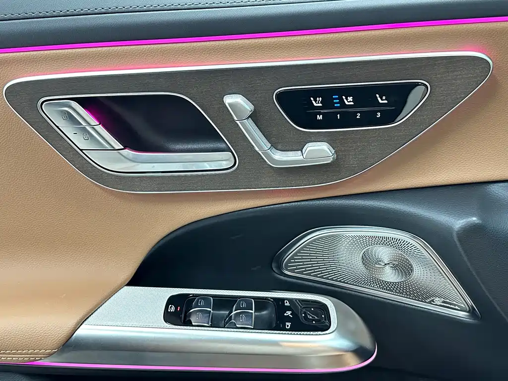 Mercedes-Benz E-Class — миниатюра 22