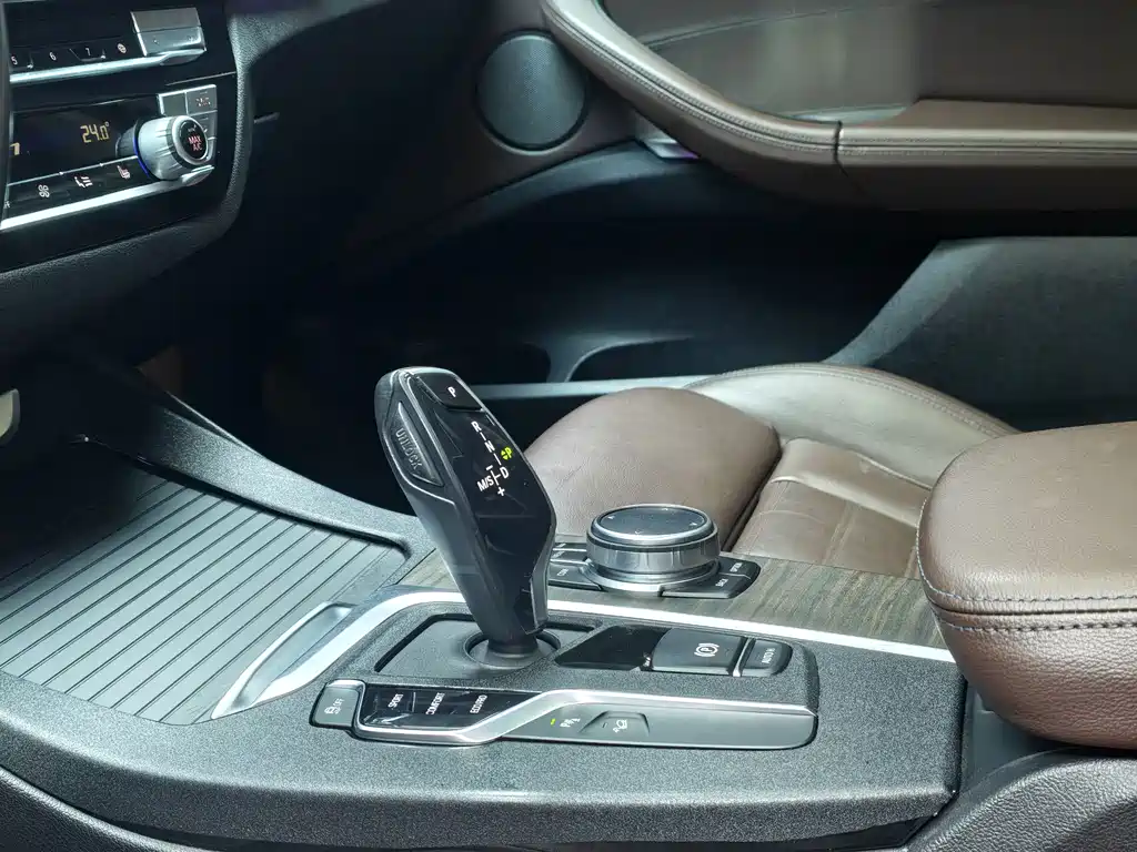 BMW X3 — миниатюра 9