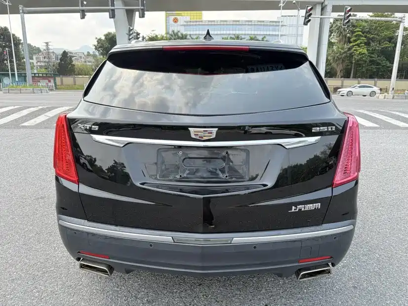 Cadillac XT5 — миниатюра 6