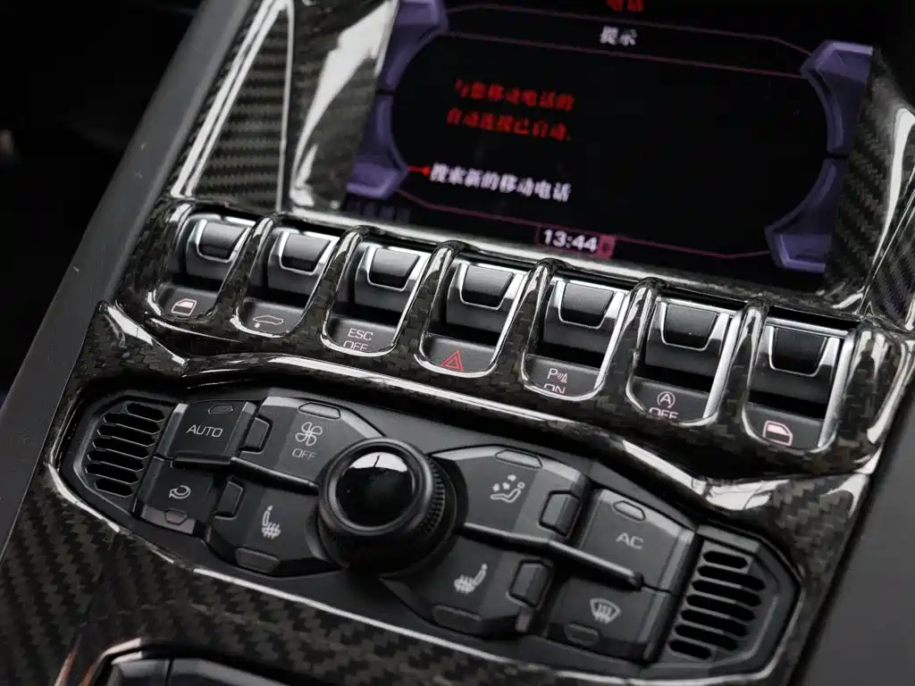 Lamborghini Aventador — миниатюра 15