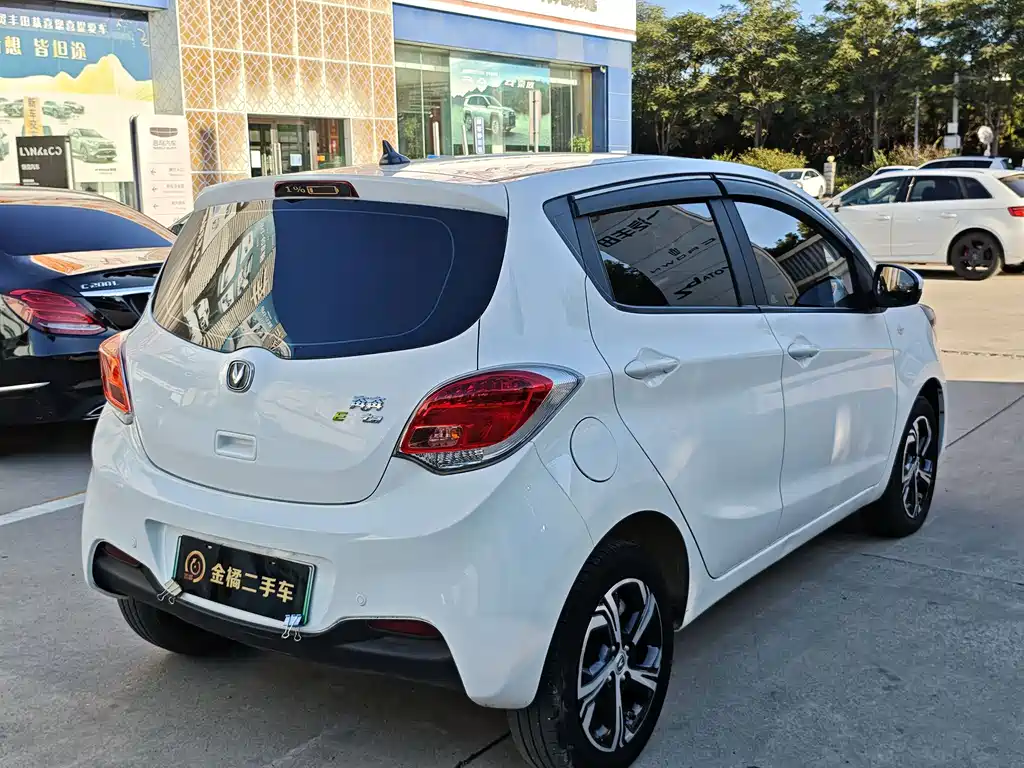 Changan Benben E-Star — миниатюра 3