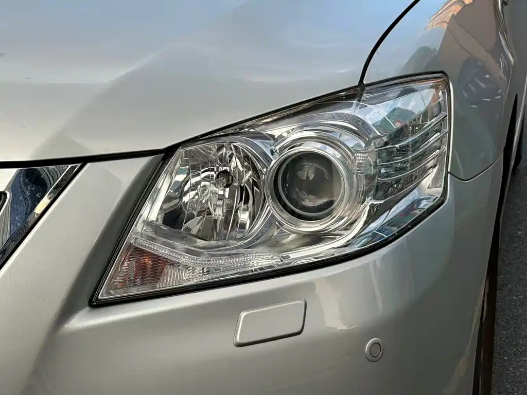 Toyota Camry — миниатюра 14