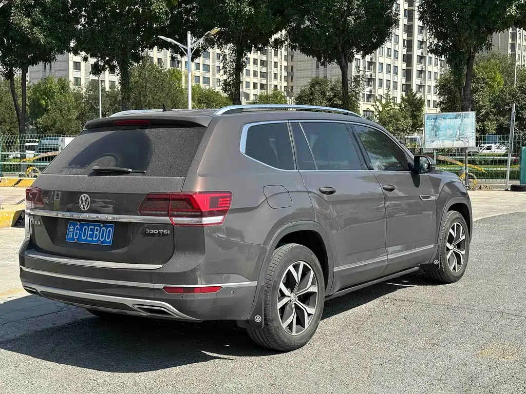 Volkswagen Teramont — миниатюра 5