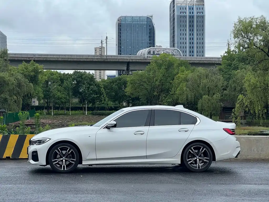 BMW 3 Series 3 2021 325i M Sport
