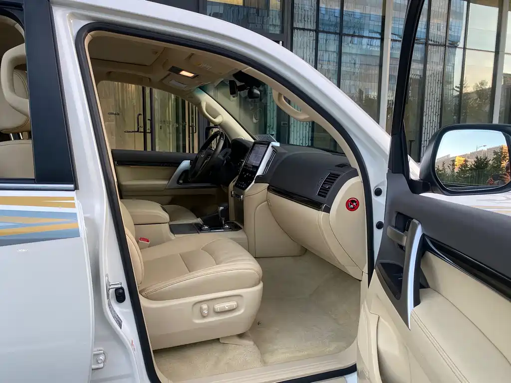 Toyota Land Cruiser — миниатюра 18
