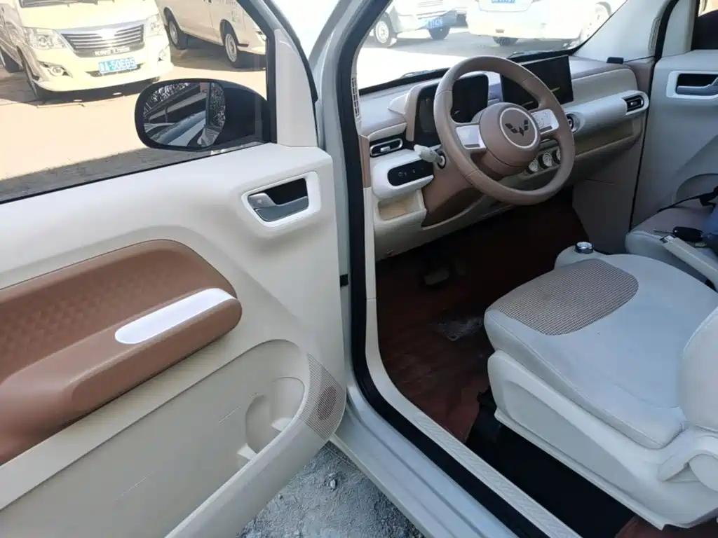Wuling MINIEV — миниатюра 16