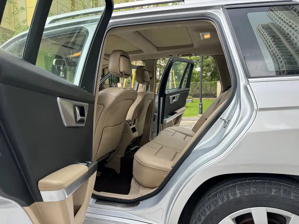 Mercedes-Benz GLK-Class (Import) — миниатюра 13
