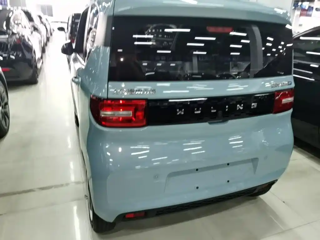 Wuling MINIEV — миниатюра 5