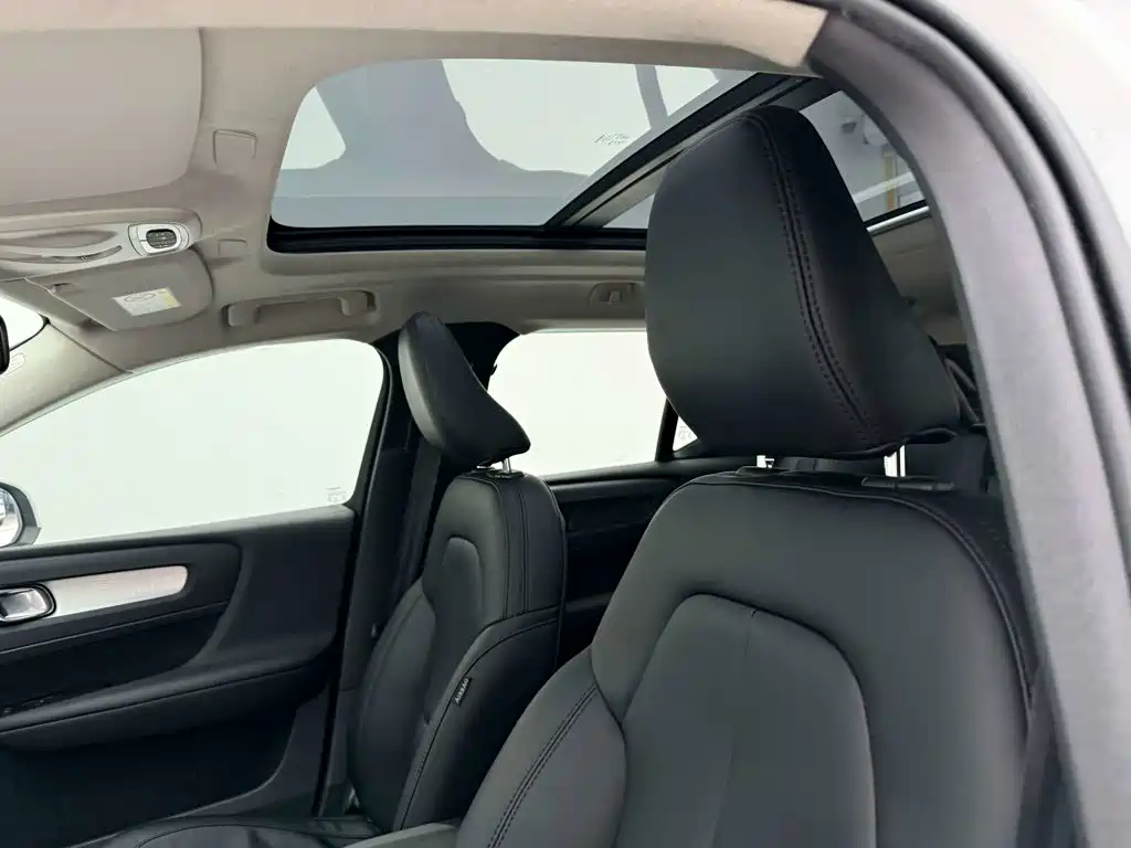 Volvo XC40 — миниатюра 24