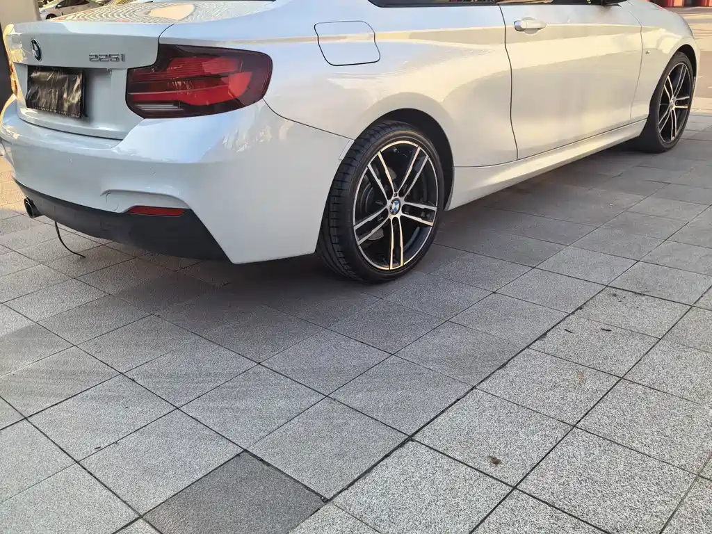 BMW 2 Series (Import) — миниатюра 9