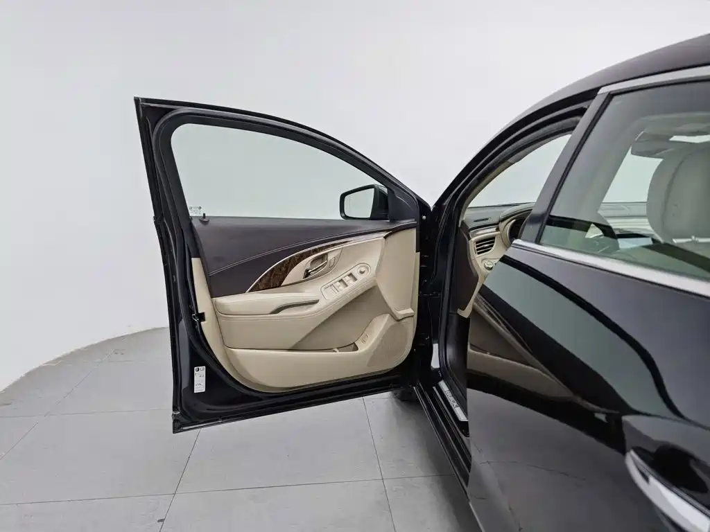 Buick LaCrosse — миниатюра 8