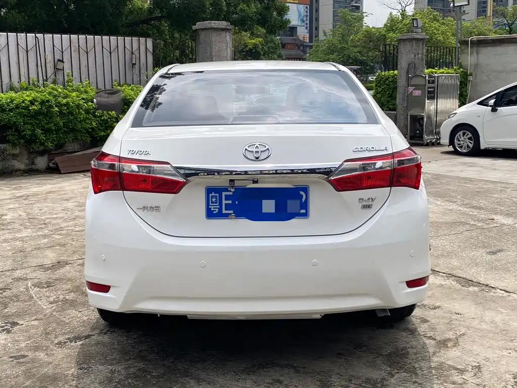 Toyota Corolla — миниатюра 5