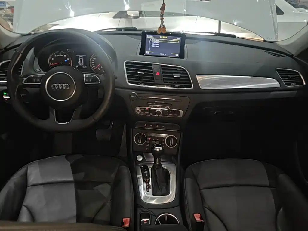 Audi Q3 — миниатюра 10
