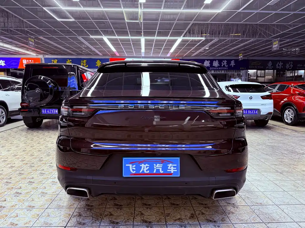 Porsche Cayenne — миниатюра 9