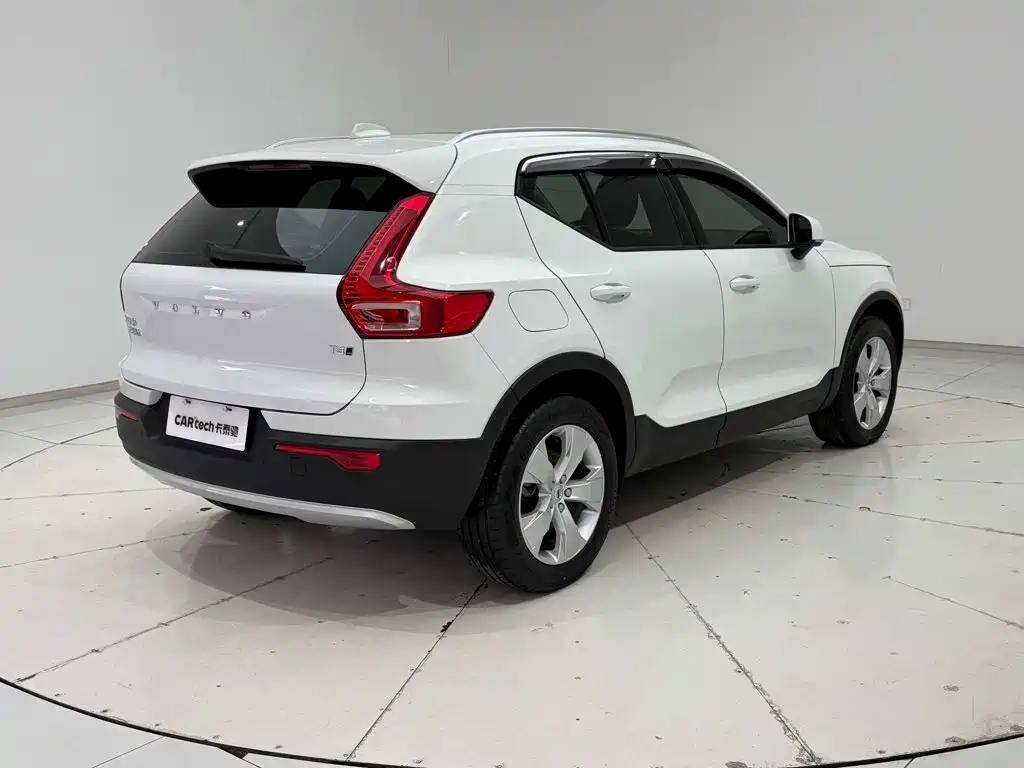 Volvo XC40 — миниатюра 27
