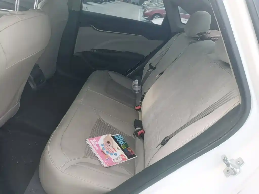 Buick Excelle — миниатюра 17